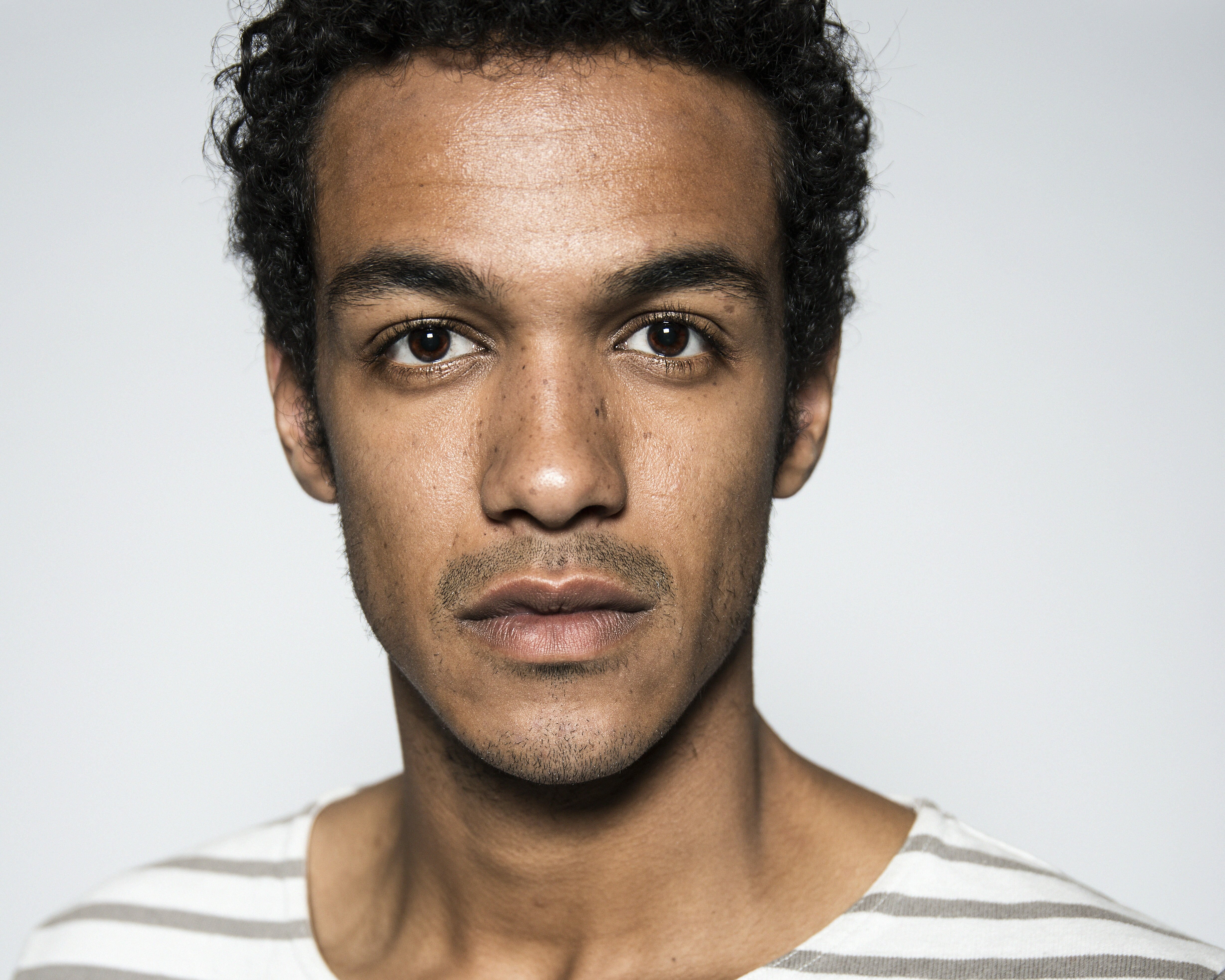 Jesse Mensah naar Internationaal Theater Amsterdam