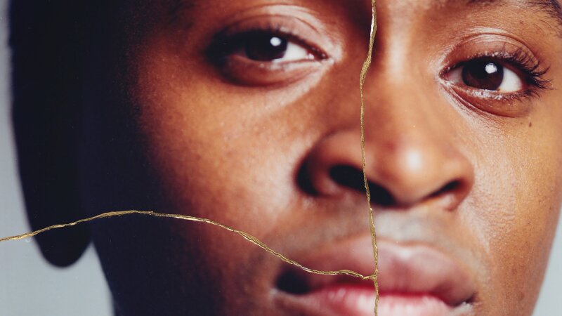 Medea voor een toeslagenherdenking